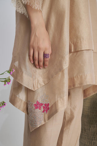 Beige dhaagon ka jaal kurta set