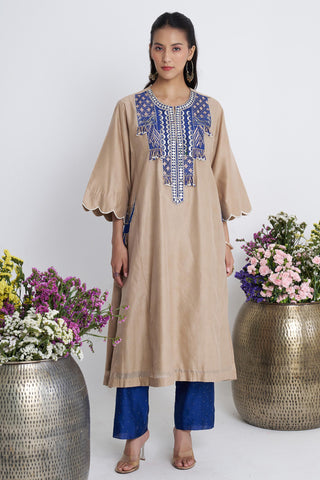Beige chaand baresham kurta set