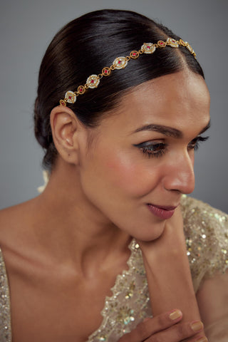 Maathapatti for Festive – Red Saadgi by Vivinia by Vidhi Mehra