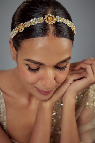 Maathapatti for Festive – Gold Saadgi Handcrafted by Vivinia by Vidhi Mehra