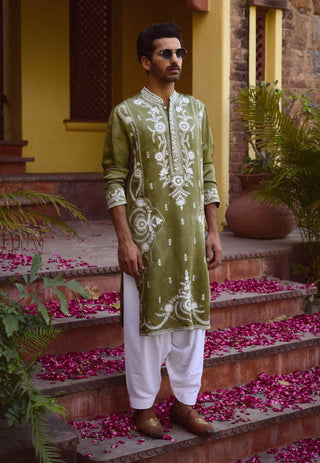 Falaknuma sap green kurta and salwar