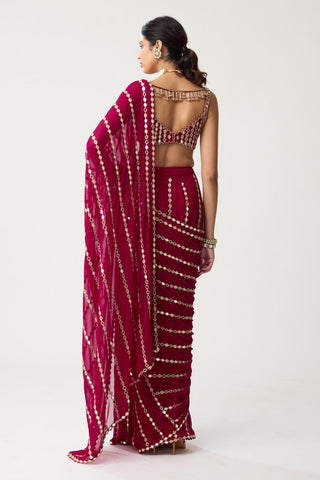 Linear Mirror Saree Set for Indian Wedding – Ruby Red Festive by Vvani by Vani Vats