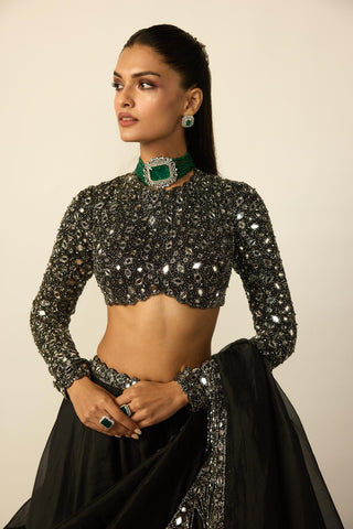 Lehenga Set for Indian Wedding – Black Tassel Dupatta by Vvani By Vani Vats