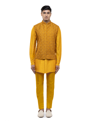Yellow mughal motifs kurta bandi set