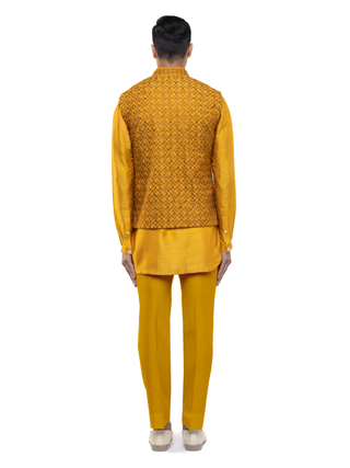 Yellow mughal motifs kurta bandi set