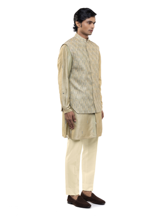 Green beaded embroidery kurta bandi set