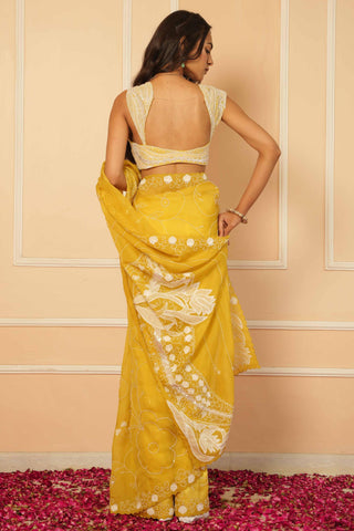 Yellow dil se aya saree
