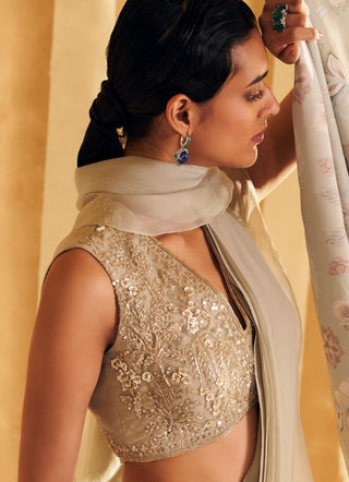 Green nafeesa hunar saree set