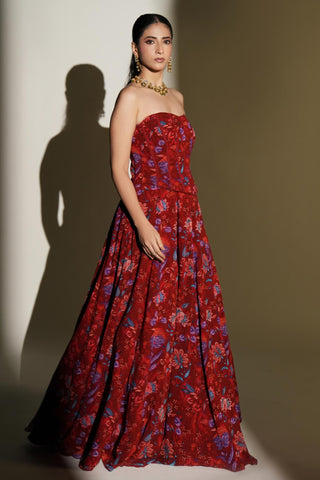 Lehenga Indian Wedding - Red Scarlet Lehenga by Kiyohra