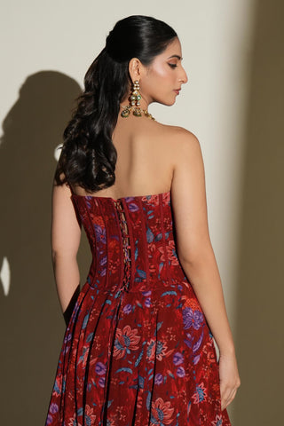 Lehenga Indian Wedding - Red Scarlet Lehenga by Kiyohra