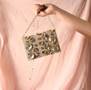 Multicolor taabir clutch