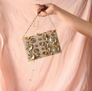 Multicolor taabir clutch