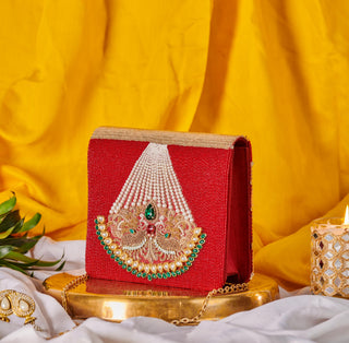 Multicolor aveera clutch