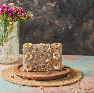 Multicolor taabir clutch