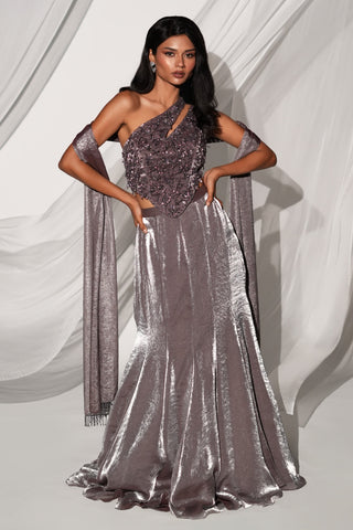 Full-length front view with the tasseled dupatta ends hanging and the pointed blouse hem by Kiyohra at Mrs. G