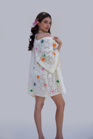 White bonnes vacances chella kimono with skirt