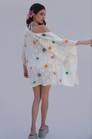 White bonnes vacances chella kimono with skirt