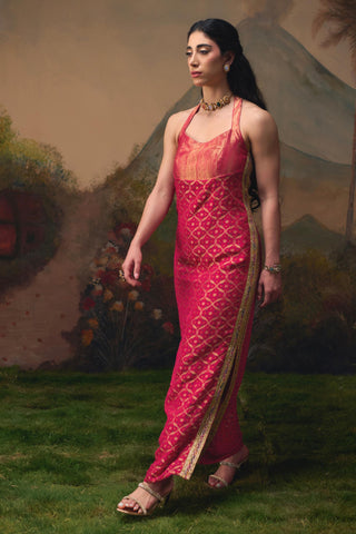 Dress for Festive Wear – Pink Naad Sakhi by Muskkaan Kapadia