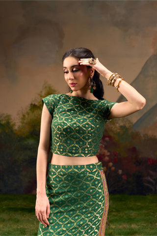 Green Banarasi Bandhani Lehenga Set by Muskkaan Kapadia