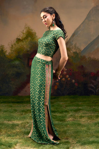 Green Banarasi Bandhani Lehenga Set by Muskkaan Kapadia