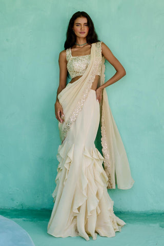 Pre Drape Saree Indian Wedding - Ivory Ziya Saree by Chamee & Palak
