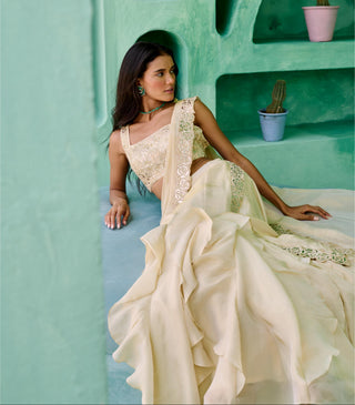 Pre Drape Saree Indian Wedding - Ivory Ziya Saree by Chamee & Palak