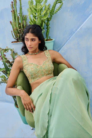 Pre Drape Saree Indian Wedding - Green Haseen Saree by Chamee & Palak