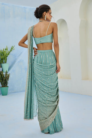 Pre Drape Saree Indian Wedding - Green Sufi Saree by Chamee & Palak