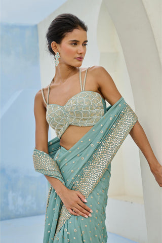 Pre Drape Saree Indian Wedding - Green Sufi Saree by Chamee & Palak