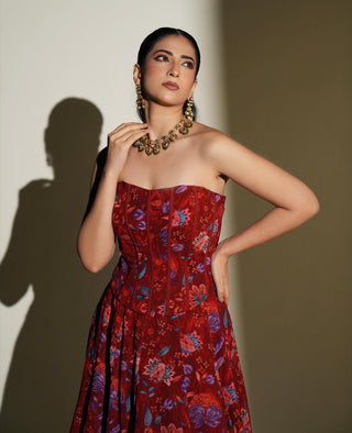 Lehenga Indian Wedding - Red Scarlet Lehenga by Kiyohra