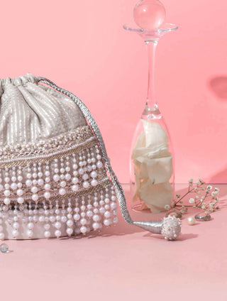 Silver sia pearl potli