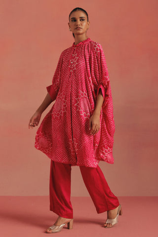 Full-length walking view of the tunic and palazzos, bubblegum pink ziya frill collar tunic with palazzo by Twenty Nine at Mrs. G