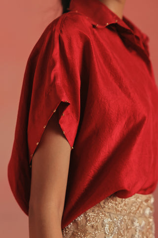 Close-up of the collar and stud detail on the cap sleeve, maroon ziya skirt set by Twenty Nine at Mrs. G